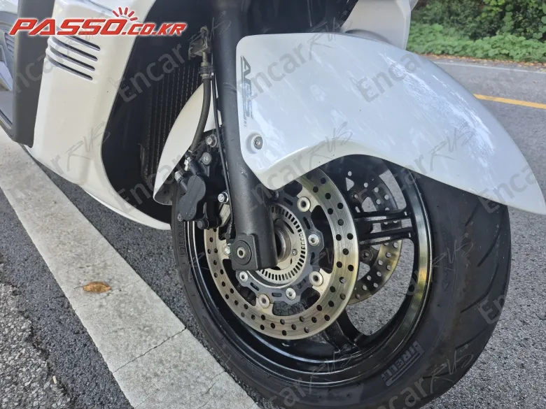 SUZUKI BURGMAN 650 EXECUTIVE - фото 5