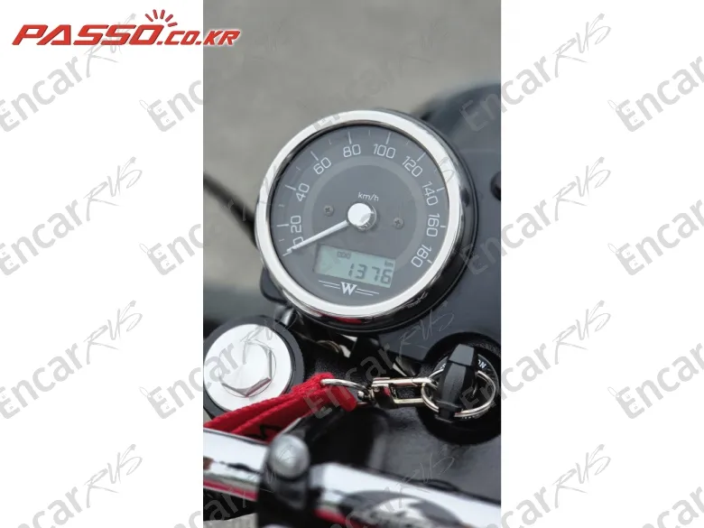 KAWASAKI W 800 - фото 6