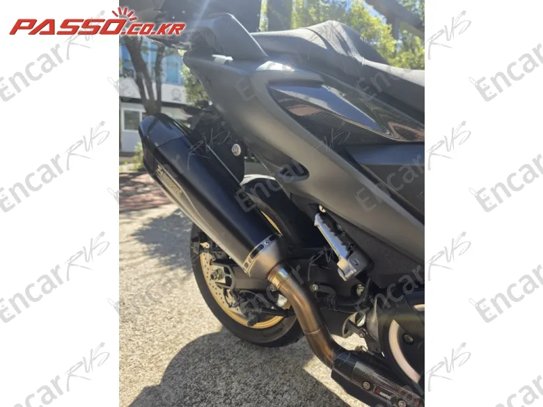 Yamaha T Max 560 - фото 6