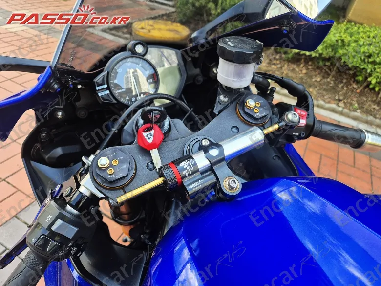 Yamaha Yzf R6 - фото 3