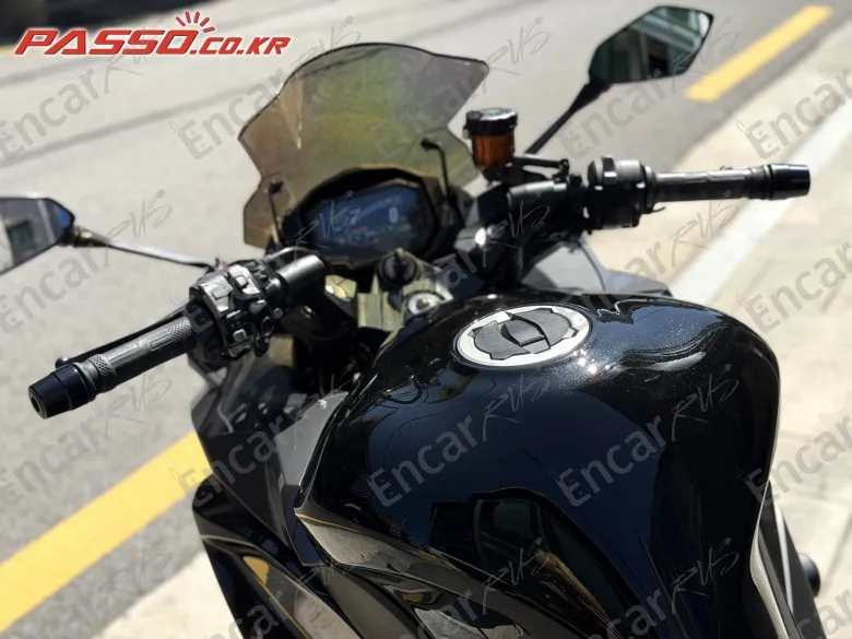 Kawasaki Z 1000 Sx - фото 3