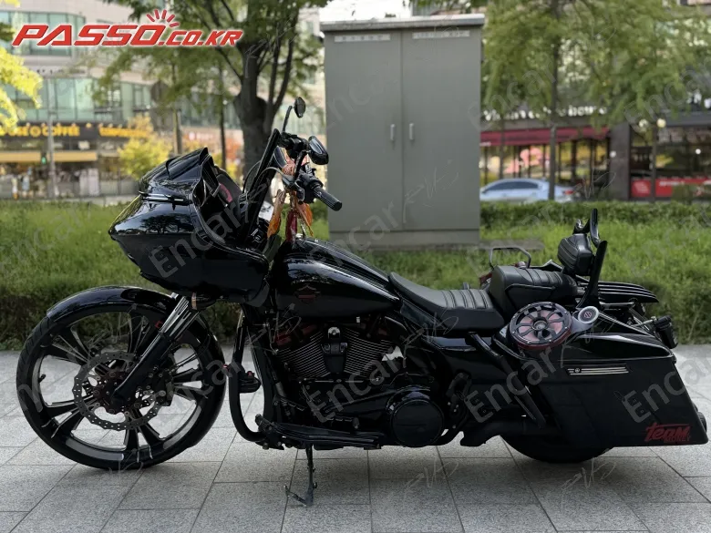 Harley-Davidson Road Glide Special - фото 1