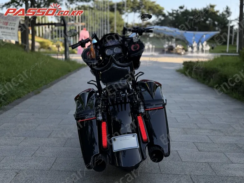 Harley-Davidson Road Glide Special - фото 2