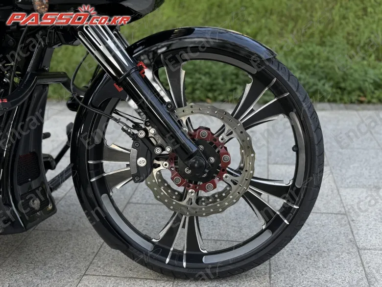 Harley-Davidson Road Glide Special - фото 5