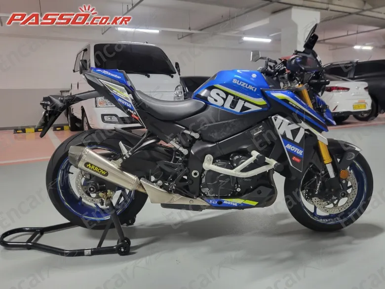 SUZUKI GSX S 1000 - фото 4
