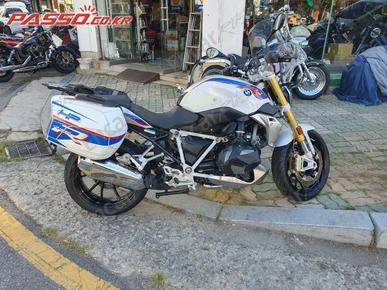 BMW R 1250 R - фото 0