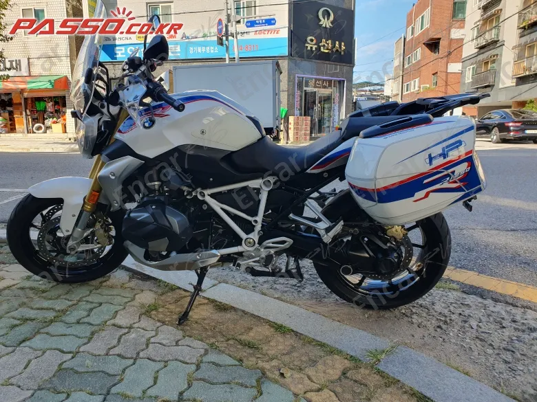 BMW R 1250 R - фото 1