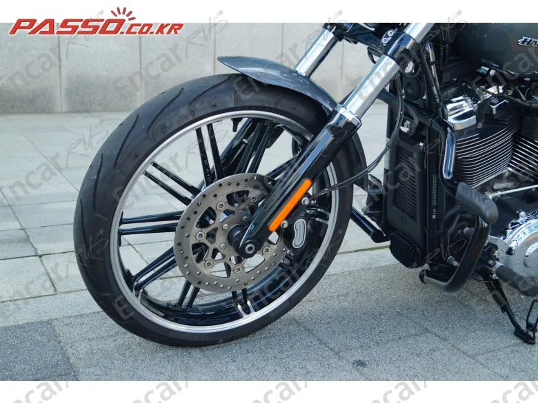 Harley-Davidson Breakout 114 - фото 5