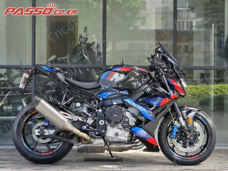 BMW M 1000 R - фото 0