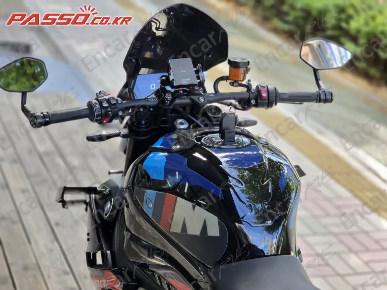 BMW M 1000 R - фото 3