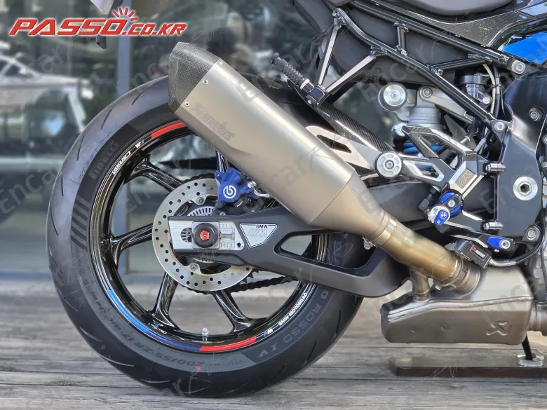 BMW M 1000 R - фото 6