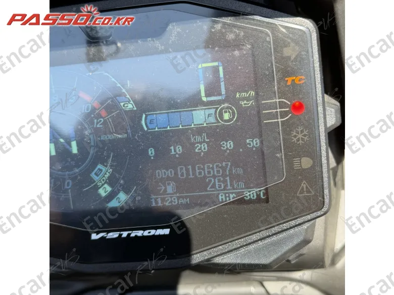 SUZUKI V STROM 1050 XT - фото 3
