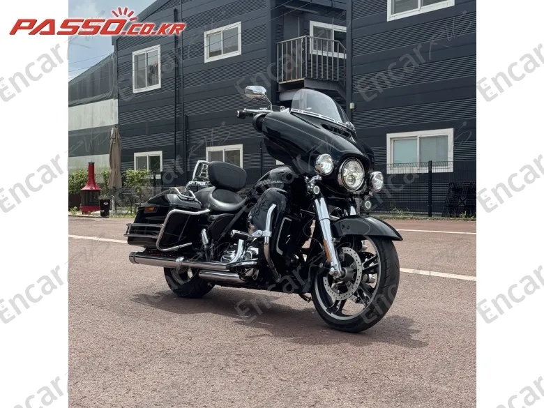 HARLEY-DAVIDSON FLHXS STREET GLIDE SPECIAL - фото 5