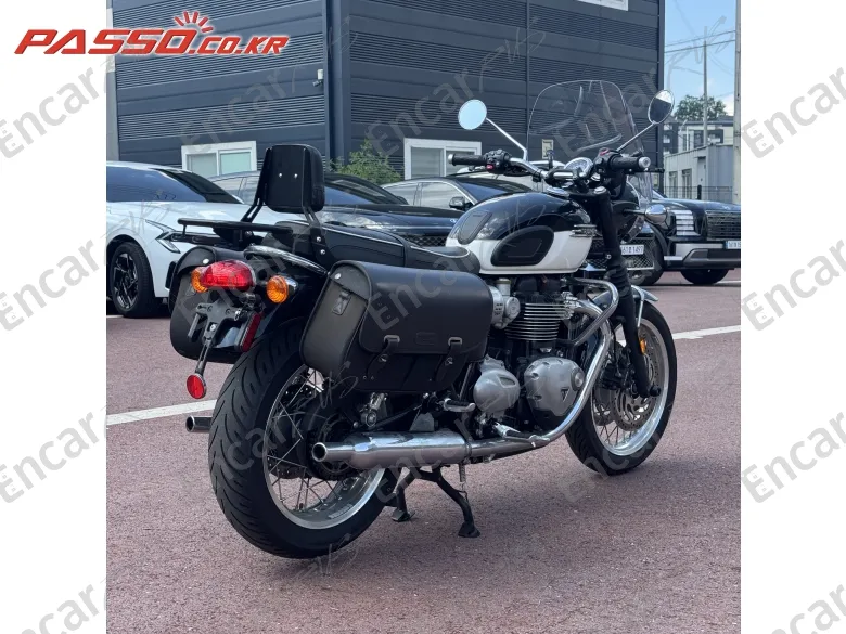 Triumph Bonneville T120 - фото 2