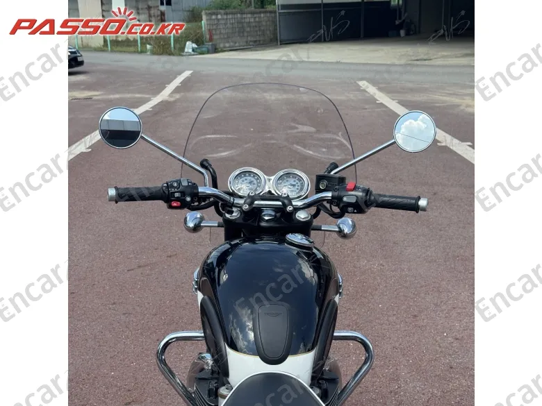 Triumph Bonneville T120 - фото 3