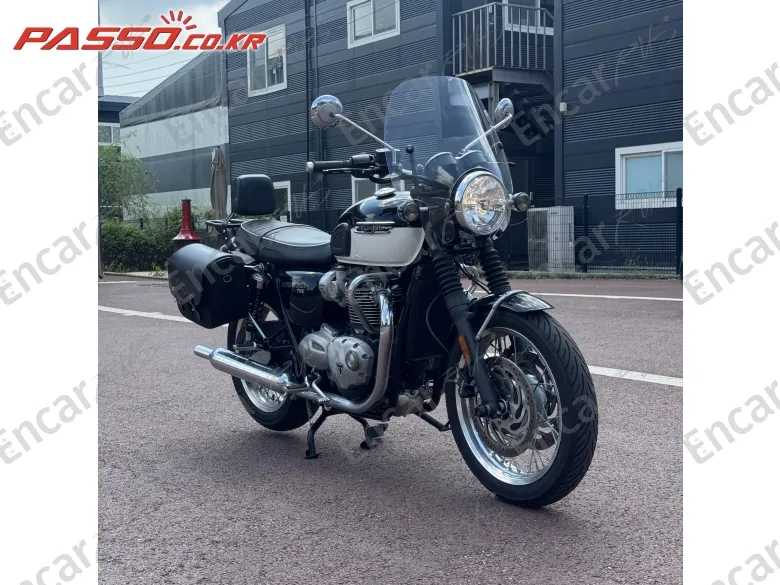 Triumph Bonneville T120 - фото 6