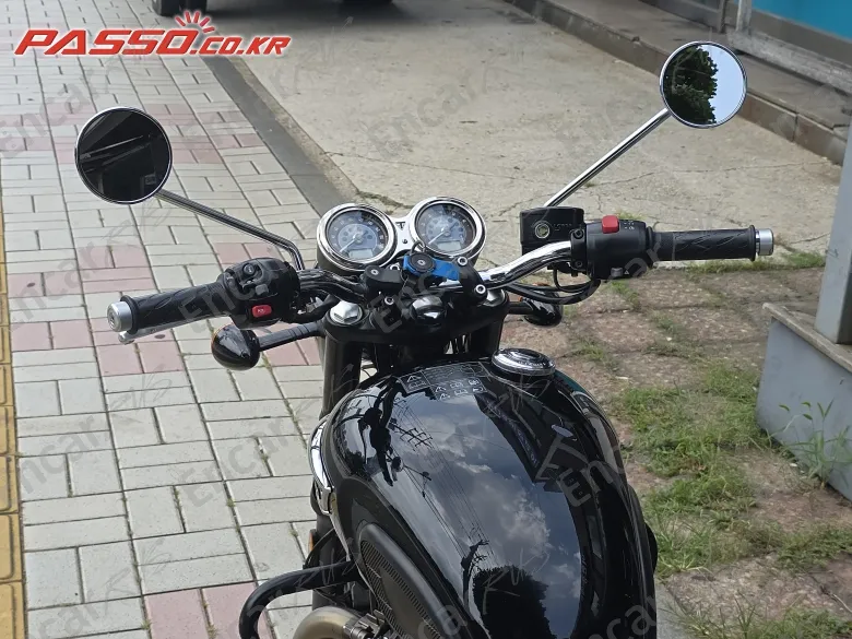 Triumph Bonneville T100 - фото 3