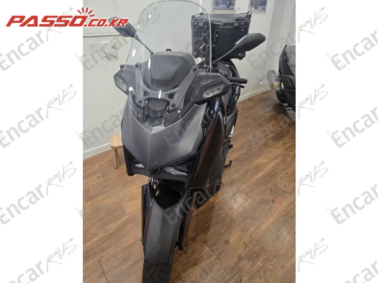 YAMAHA X MAX 300 ABS - фото 1