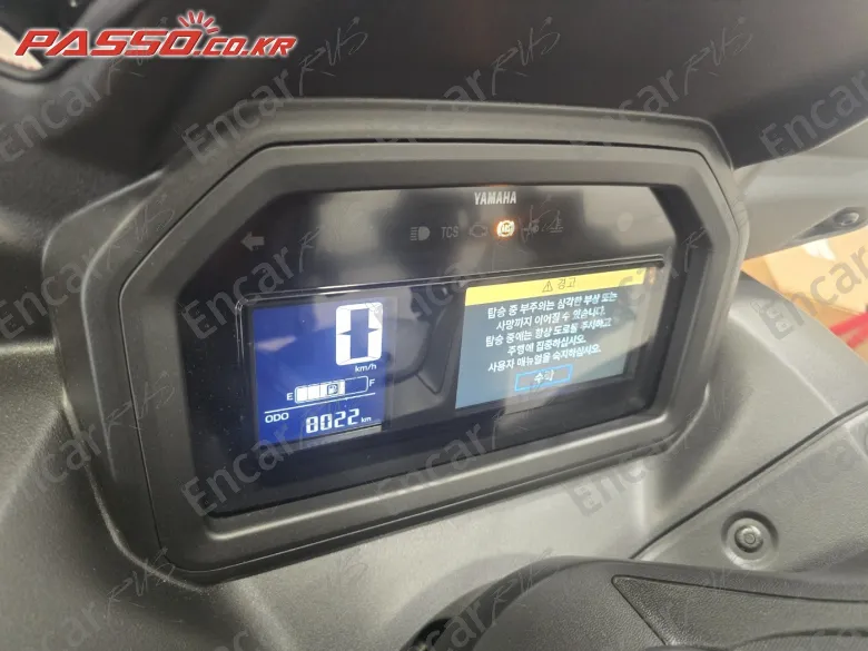 YAMAHA X MAX 300 ABS - фото 2