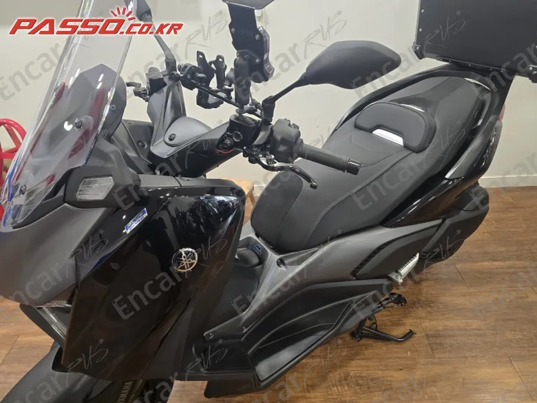 YAMAHA X MAX 300 ABS - фото 3