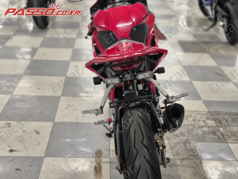 HONDA CBR 250 RR - фото 2