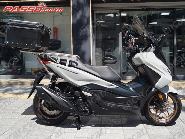 Honda Forza 350 - фото 0
