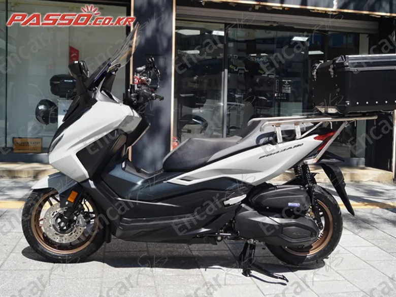 Honda Forza 350 - фото 1