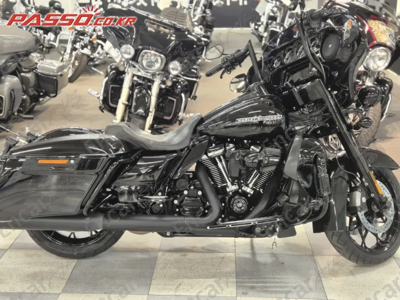 Harley-Davidson Flhxs Street Glide Special - фото 0