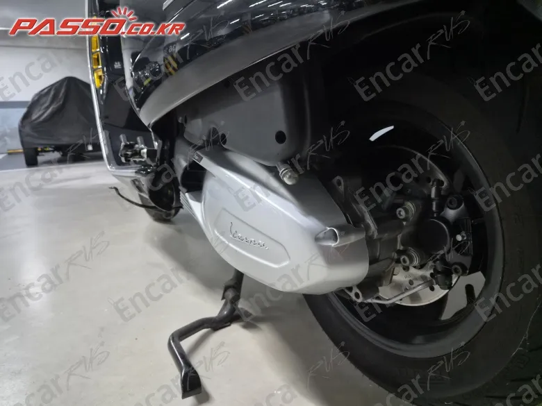 Vespa Gts 300 Super Tech - фото 2