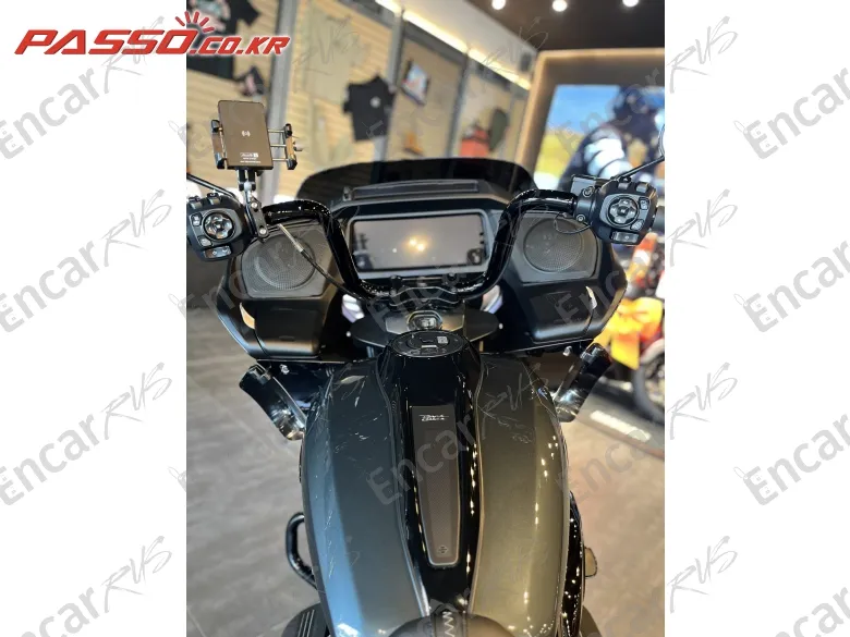 Harley-Davidson Fltr - фото 3