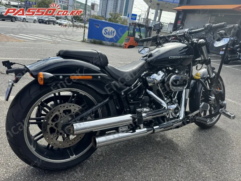 Harley-Davidson Breakout 114 - фото 0