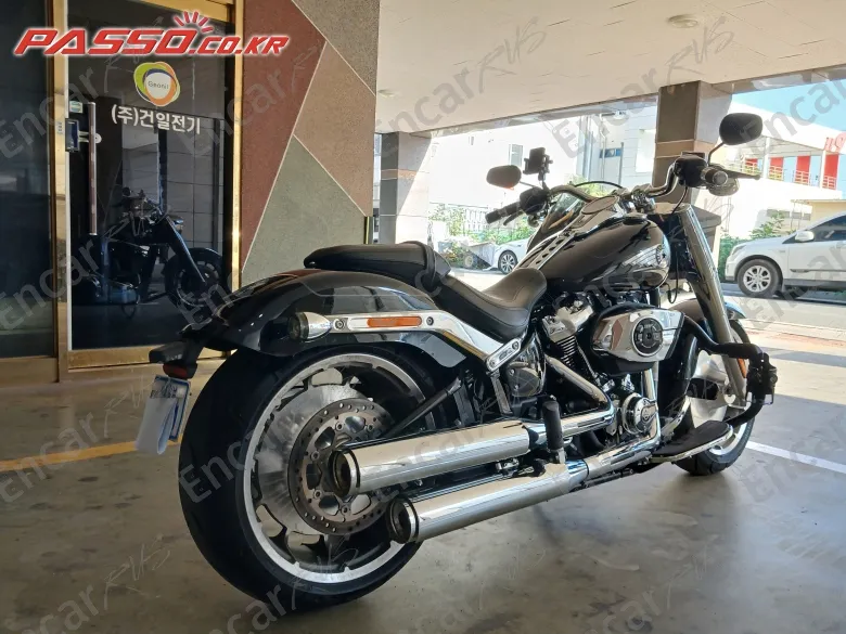 HARLEY-DAVIDSON FAT BOY 117 - фото 2