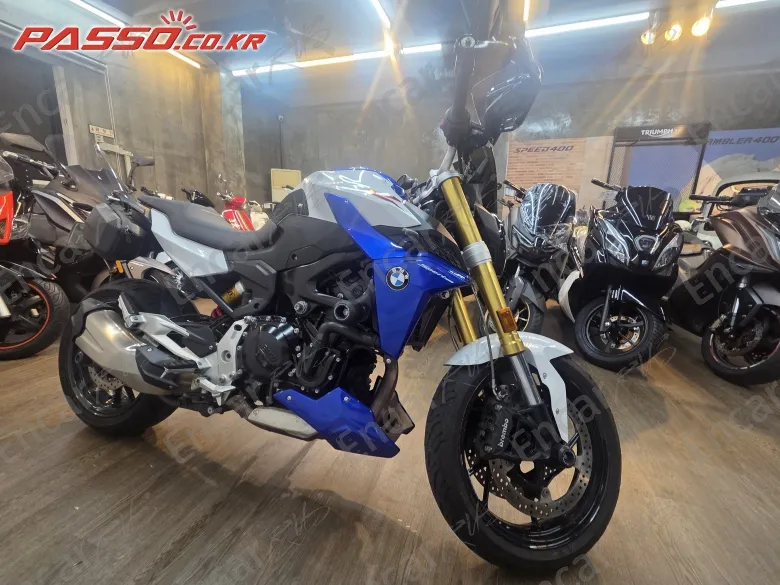 BMW F 900 R - фото 0