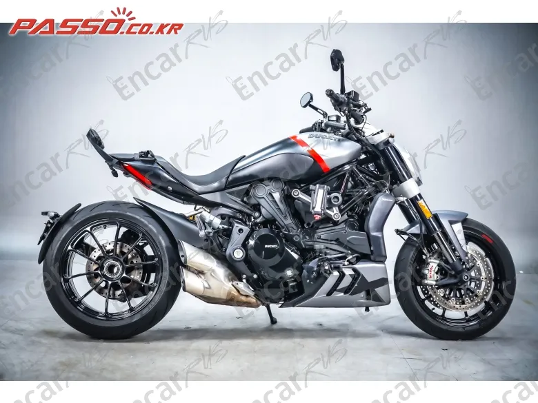 DUCATI X DIAVEL BLACK STAR - фото 0
