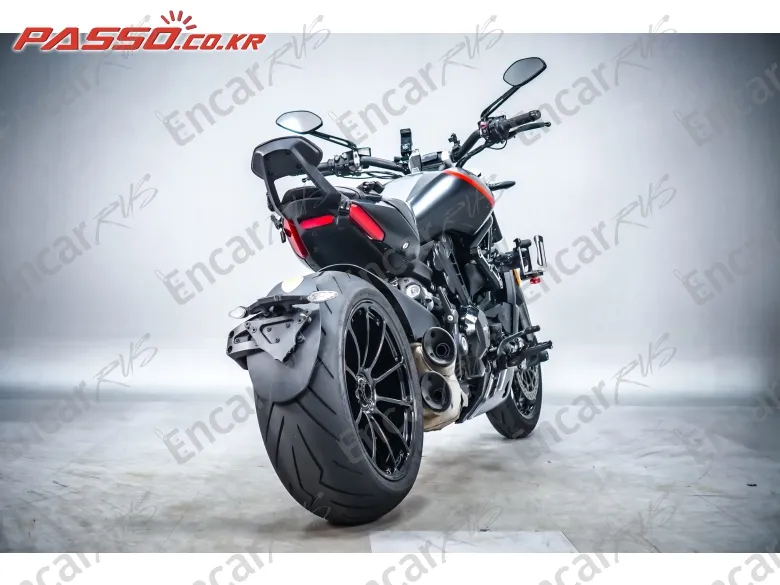 DUCATI X DIAVEL BLACK STAR - фото 2