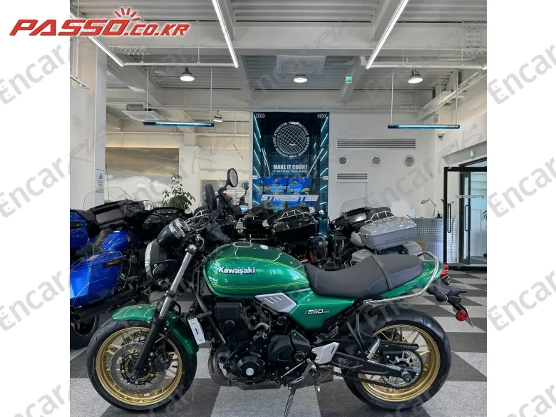 Kawasaki Z 650 RS ABS - фото 1