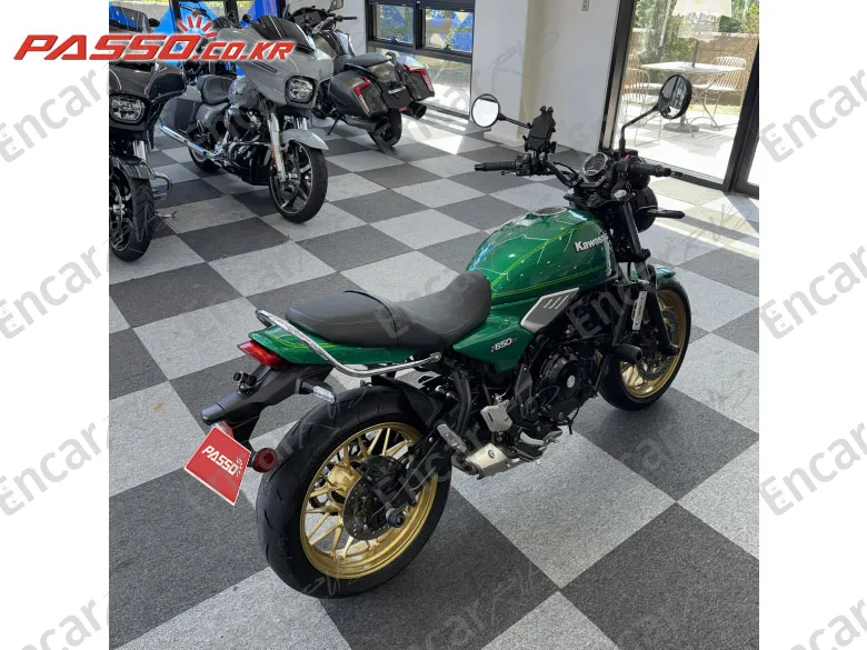 Kawasaki Z 650 RS ABS - фото 2