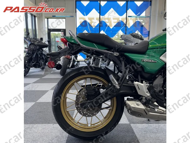 Kawasaki Z 650 RS ABS - фото 5