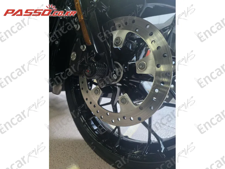 Harley-Davidson Road King Special - фото 5
