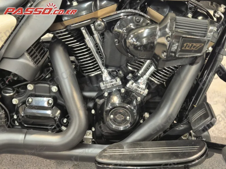 Harley-Davidson Road Glide St - фото 4