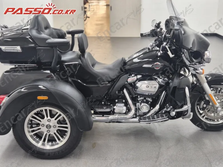 Harley-Davidson Flhtcutg Tri Glide Ultra Classic - фото 0