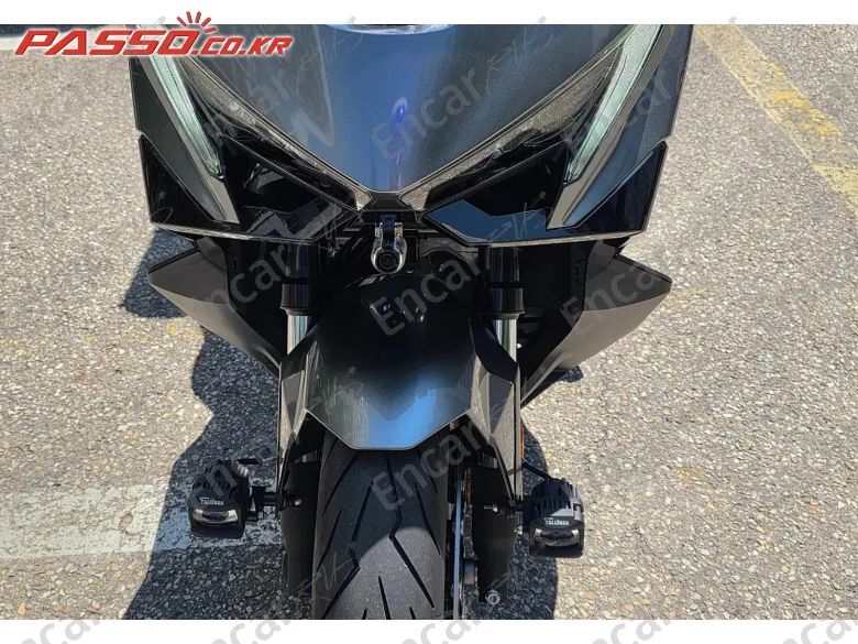 Honda Forza 750 - фото 1