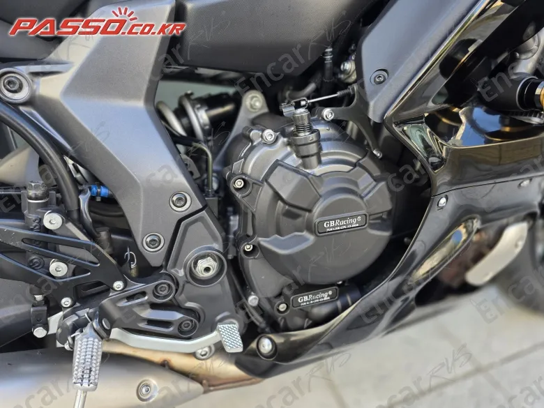 Yamaha Yzf R7 - фото 0