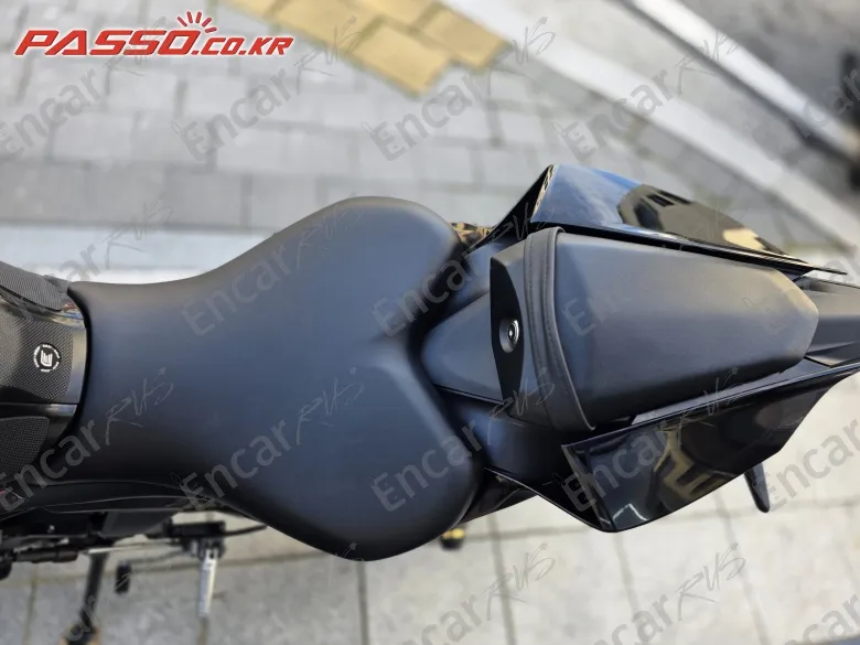 Yamaha Yzf R7 - фото 3