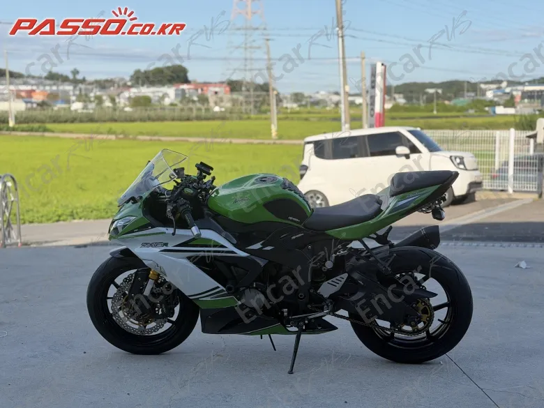 Kawasaki Zx 6 R - фото 1