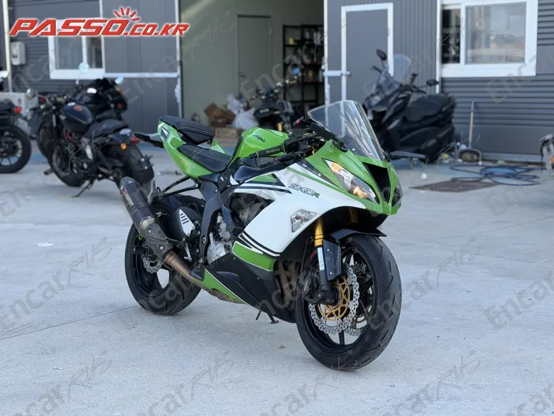 Kawasaki Zx 6 R - фото 4