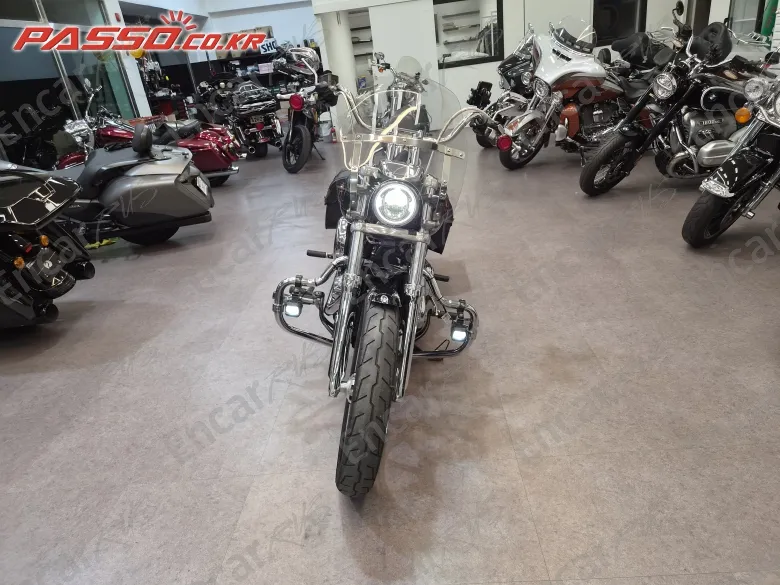 HARLEY-DAVIDSON SOFTAIL LOW RIDER - фото 4