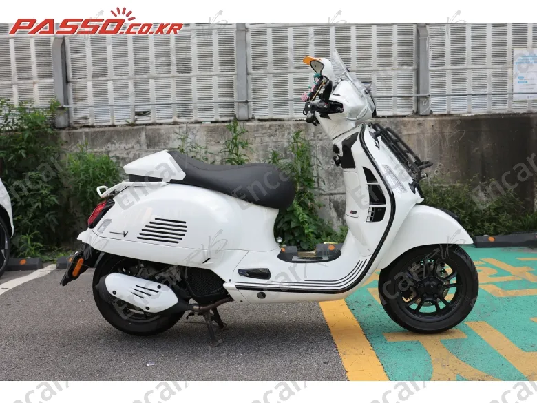 VESPA GTS 125 SUPER SPORTS - фото 0