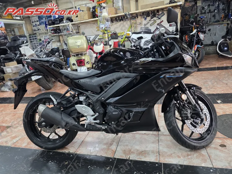 YAMAHA YZF R3 - фото 0