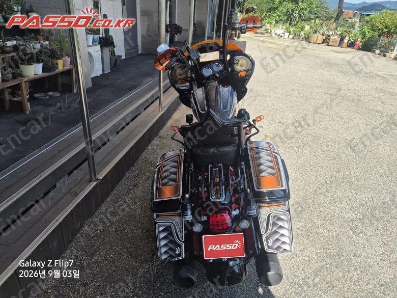 HARLEY-DAVIDSON ROAD GLIDE ST - фото 2